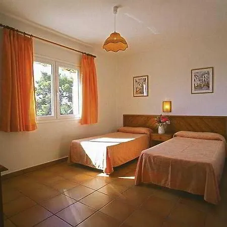 Benet Pinares Hotel 3*